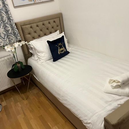 Tj Homes - Double Room With Single Bed - 3 Min To Tube Station - London Ruislip Zewnętrze zdjęcie